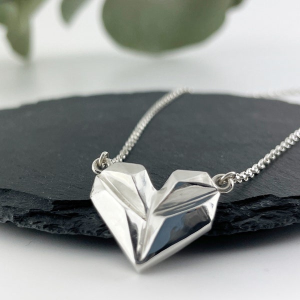 Geometric Heart Necklace in Sterling Silver Angular Heart Pendant for Girlfriend Silver Faceted Heart Jewellery Love Heart Necklace for Her