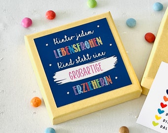 GROBRO7 Abschluss-Set Mit 28 Abzeichen & Armbändern – Perfekt Für Kindergarten-Abschied & Schulfeiern