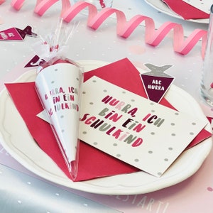 Gastenkaart voor schoolinschrijving Hoera ik ben een schoolkind Pink