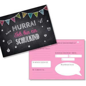 Tarjeta de invitado para comenzar la escuela Hurra Soy un niño de escuela diseño de pizarra rosa