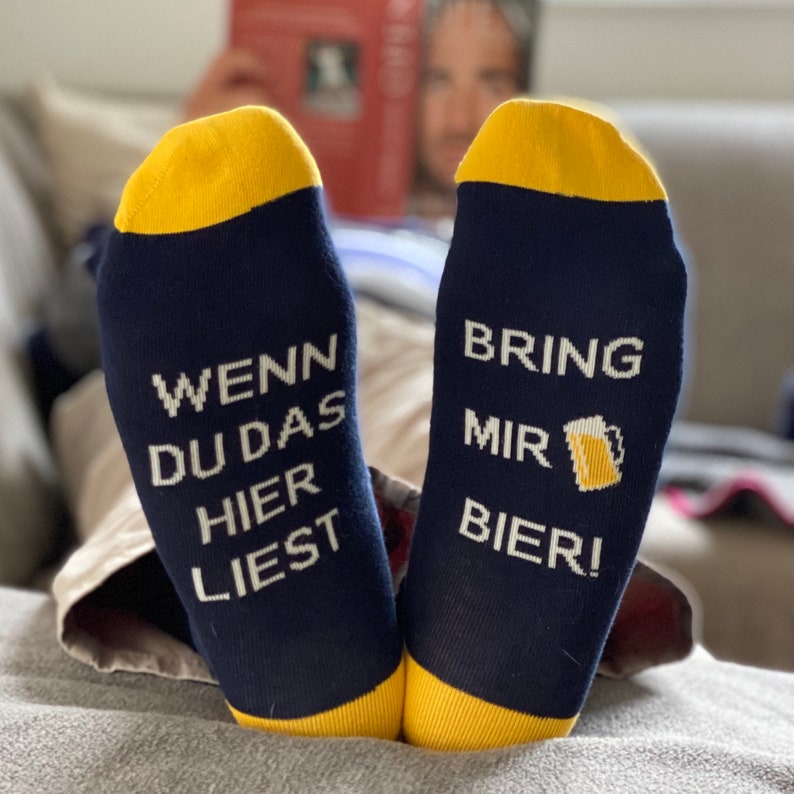 GESCHENK MÄNNER Geschenk Auszeitsocken Bring mir Bier Bild 1