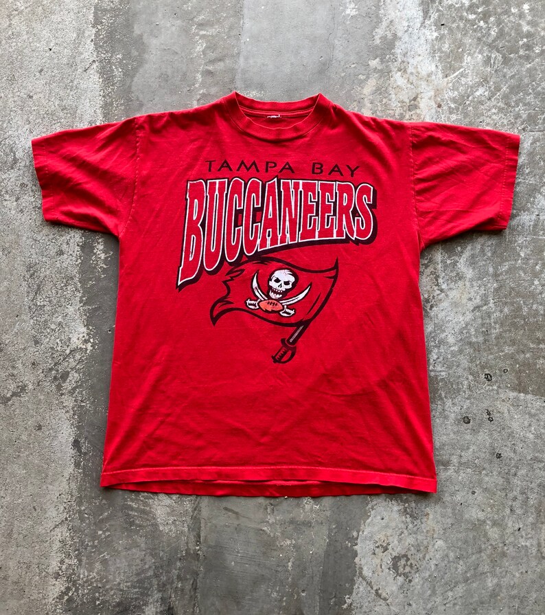 vintage tampa bay buccaneers t shirt