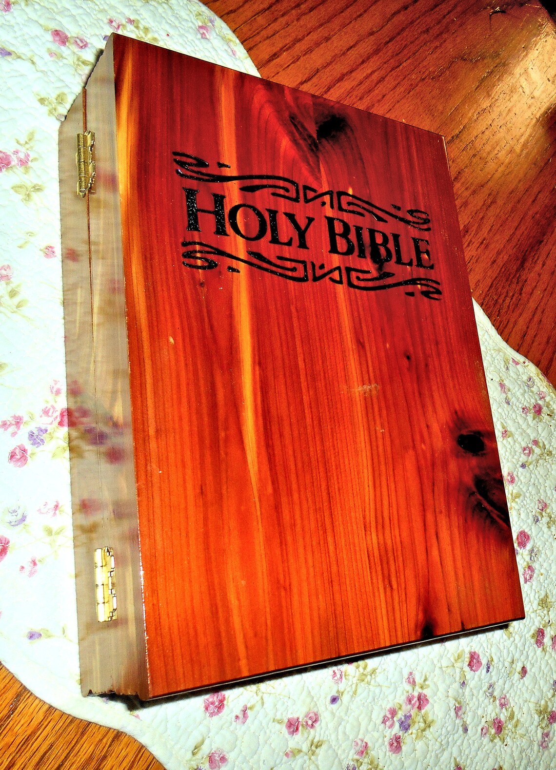 New Custom Made Cedar Hinged Bible Keeper.. Etsy UK