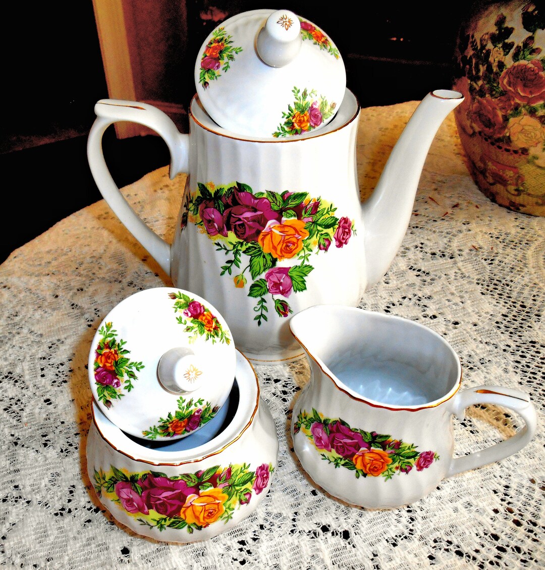 Vintage English Rose China Teapot Set for Six Beautiful Roses . Gold Trim ,,logo on Bottom