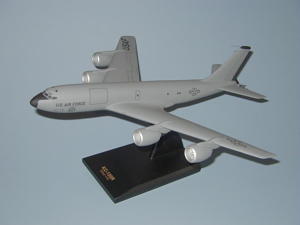 Boeing KC-135R Stratotanker USAF aereo da rifornimento in legno di mogano intagliato e dipinto a mano modello da esposizione da tavolo per l'aviazione