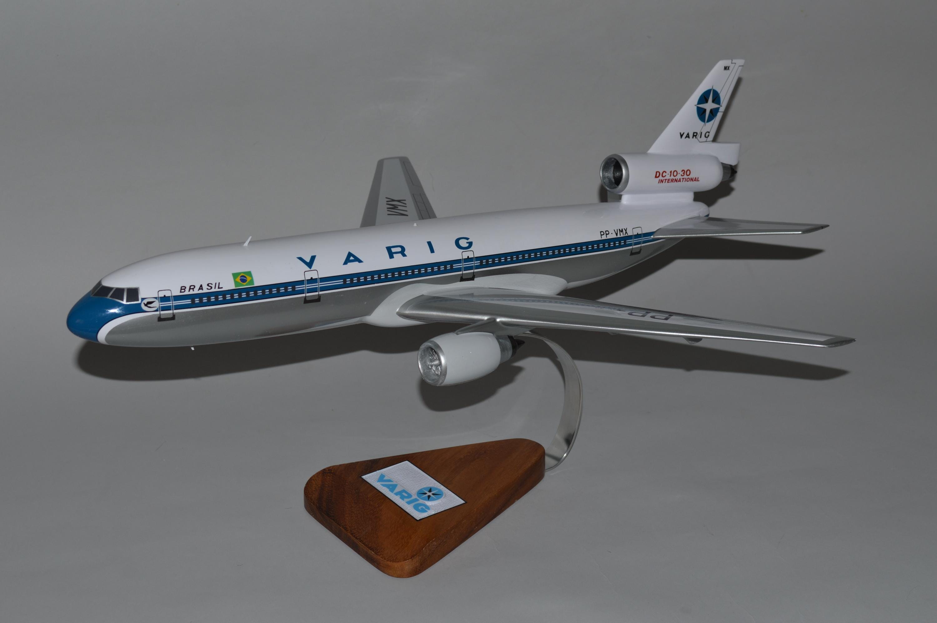 航空機・ヘリコプター AeroClasics 1/400 Finnair DC-10-30 航空機・ヘリコプター AeroClasics 1/400 Finnair DC-10-30 Objects