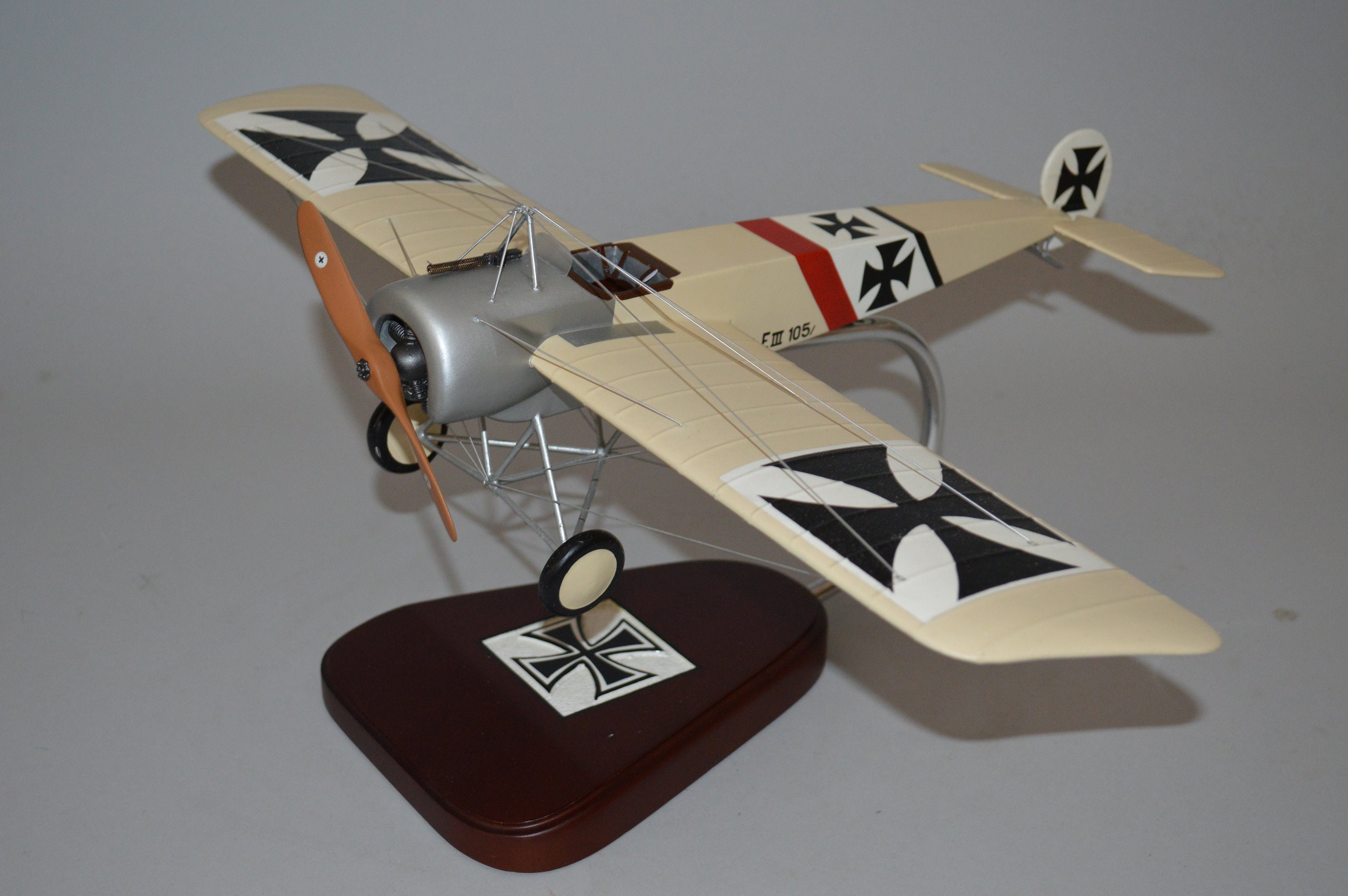 Fokker DR.1 ドイツ第一次世界大戦戦闘機　金属模型 撃墜王の愛機・フォッカー Dr.I 戦闘機をモンモデル1/24ラージ