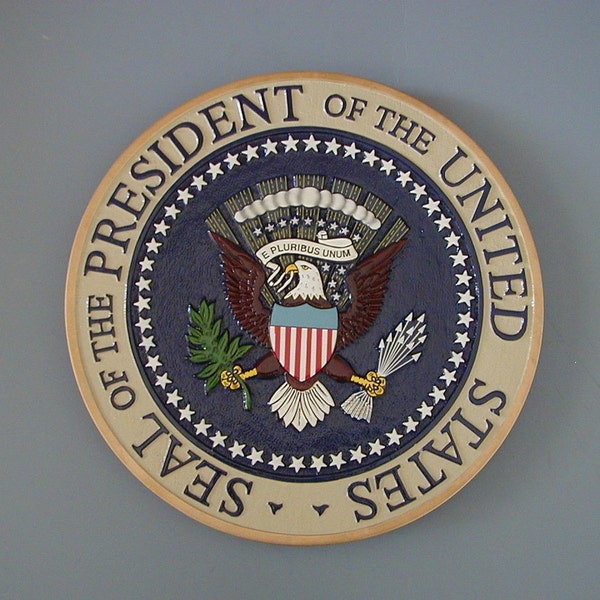 US Presidential Seal hand carved and hand painted mahogany wall plaque 14 inch diameter