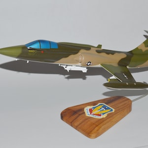 Lockheed F-104 Starfighter USAF Vietnam War fighter-bomber hand carved mahogany wood replica desktop display airplane model