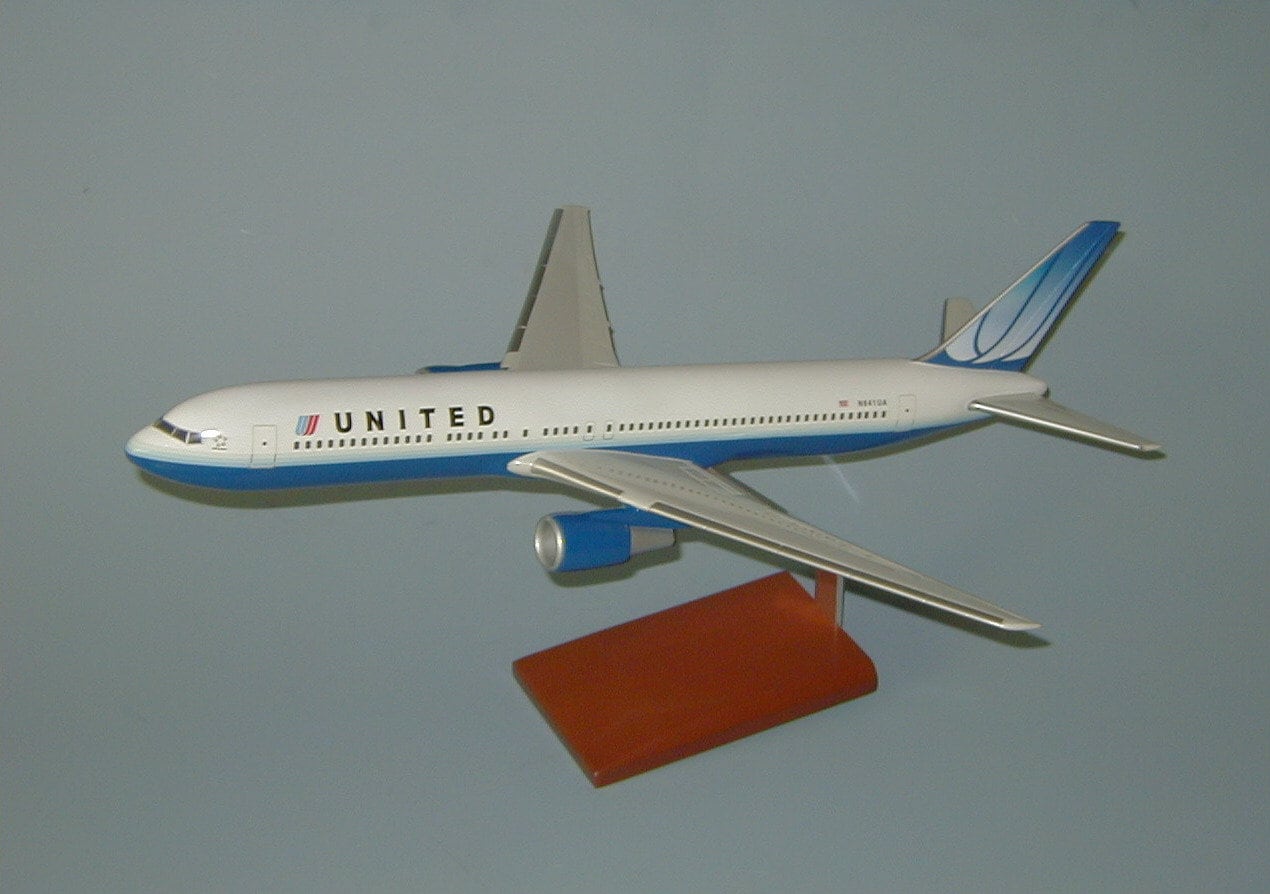 Boeing 767-300 United Airlines Hand Carved Mahogany Wood - Etsy