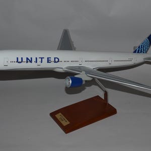 美品 MD-11F UPS ユナイテッドパーセルサービス N270UP 模型 SkyMarks MD-11F UPS ユナイテッド・パーセル・サービス N270UP (ギア