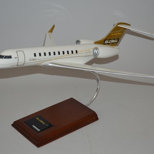 Global 5000 executive business jet transport plane hand carved mahogany wood replica desktop display airplane model
