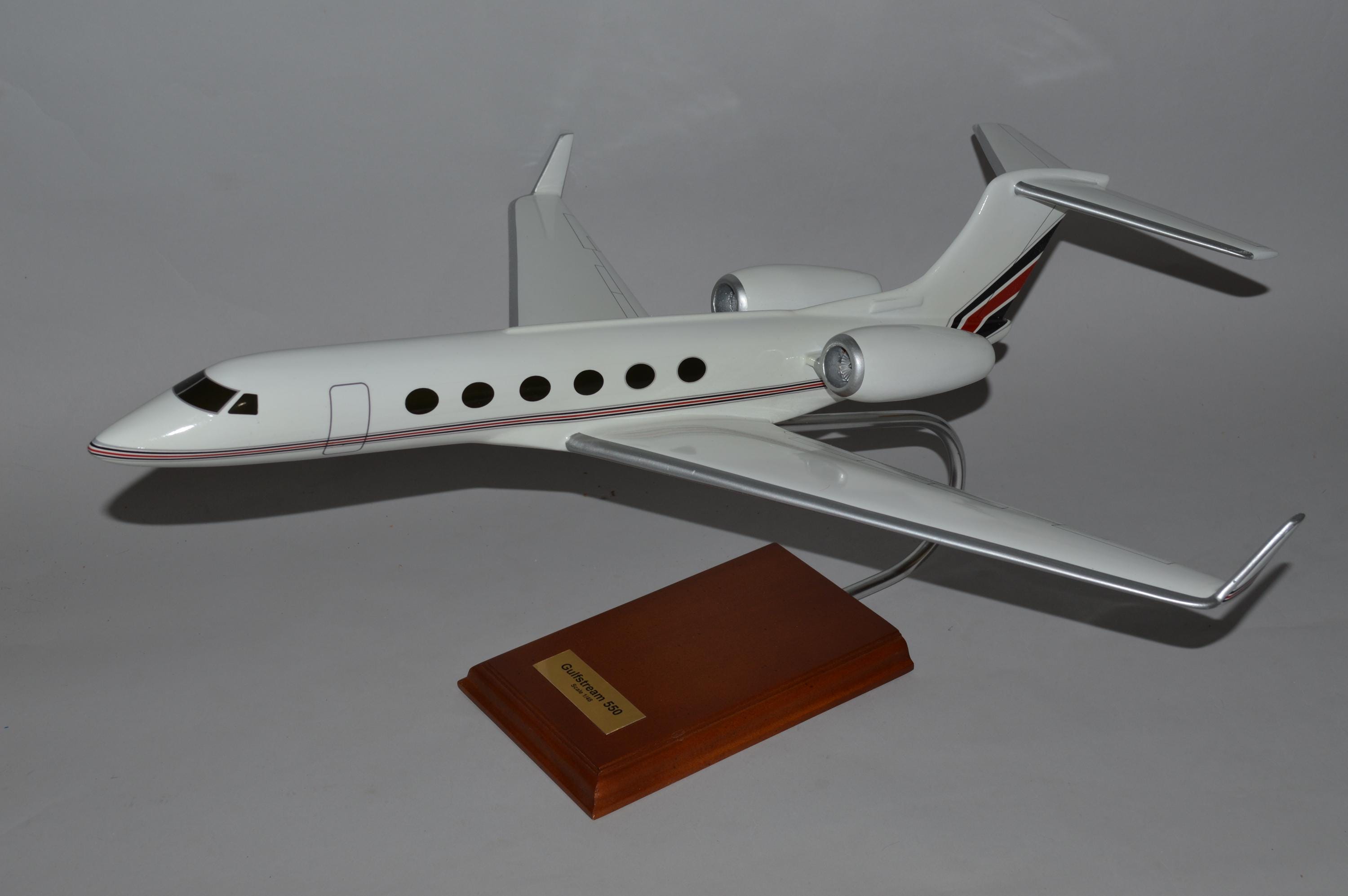 PTLYE Gulfstream G650 con Modello in Resina LED Jet privato 18,2 Aereo dell'aviazione Modello in Scala 1:70 Aereo Jet con Supporto Collezionismo per Adulti e Decorazioni Aereo di Linea per l'avia PTLYE Gulfstream G650 con Modello in Resina LED Jet privato 18,2 Aereo dell'aviazione Modello in Scala 1:70 Aereo Jet con Supporto Collezionismo per Adulti e Decorazioni Aereo di Linea per l'avia