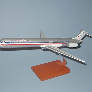 McDonnell Douglas MD-80 American Airlines model hand carved mahogany wood replica desktop display