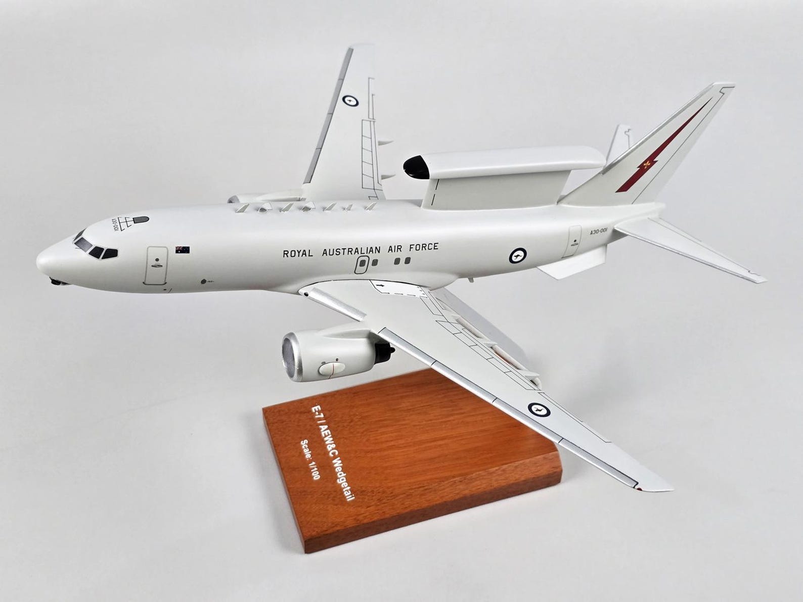 Boeing AEW&C E-7A Wedgetail AWACS Royal Australian Air Force RAAF ...