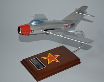 MiG-15 ソビエト戦闘機 ソ連 手彫り マホガニー木製レプリカ
