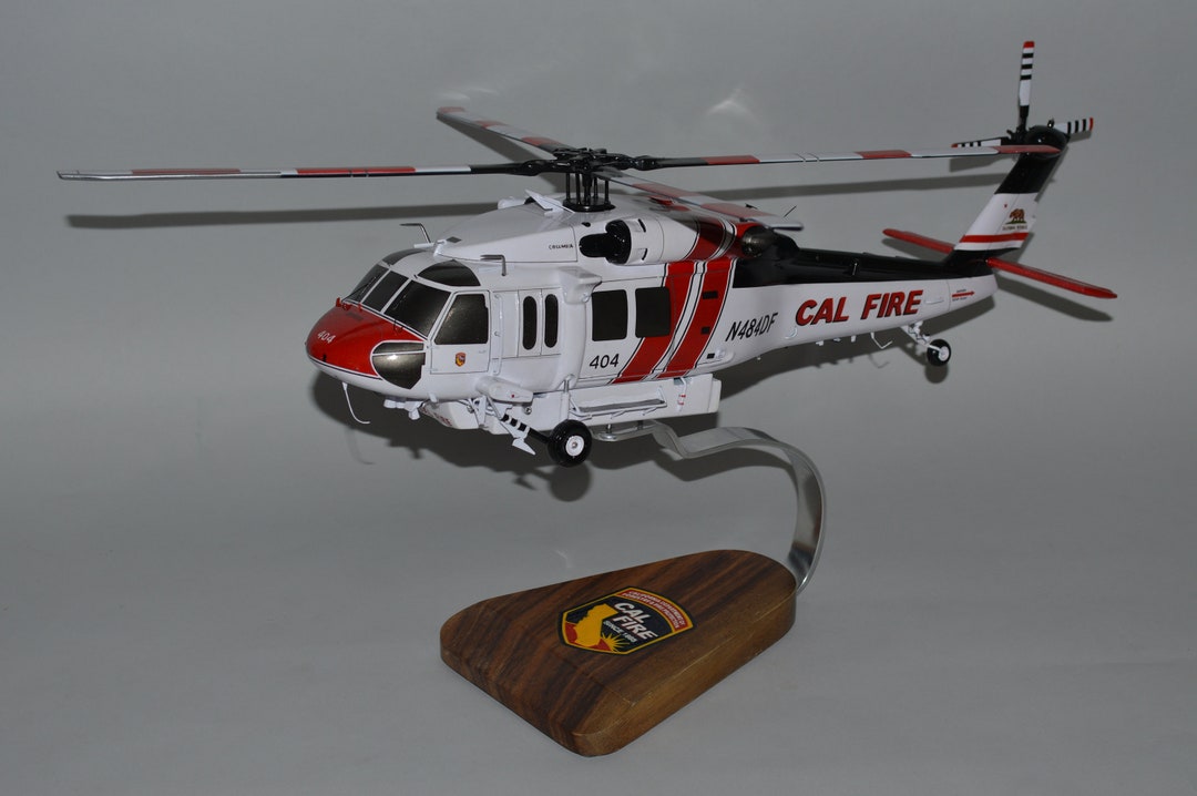 S-70 UH-60 Fire Hawk CAL FIRE Water Dropping Helicopter Large High ...
