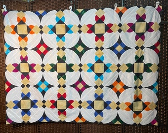 MUSTER - Verherrlichte Blumen Patch Quilt Muster. Vollständige Anleitung zur Herstellung dieses Designs mit den AcceQuilt-Matrizen. Kostenlose Video Anleitung!