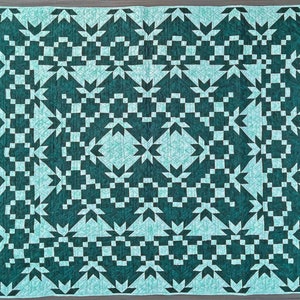 PATTERN - Hunters Irish Chain.  Finished size: 60&quot; X 72&quot;.
