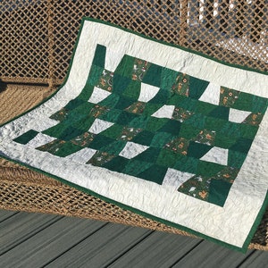 QUILT -  Holiday Baby Quilt in Greens with a super soft fleece back, 35&quot; X 41&quot;, Machine Washable