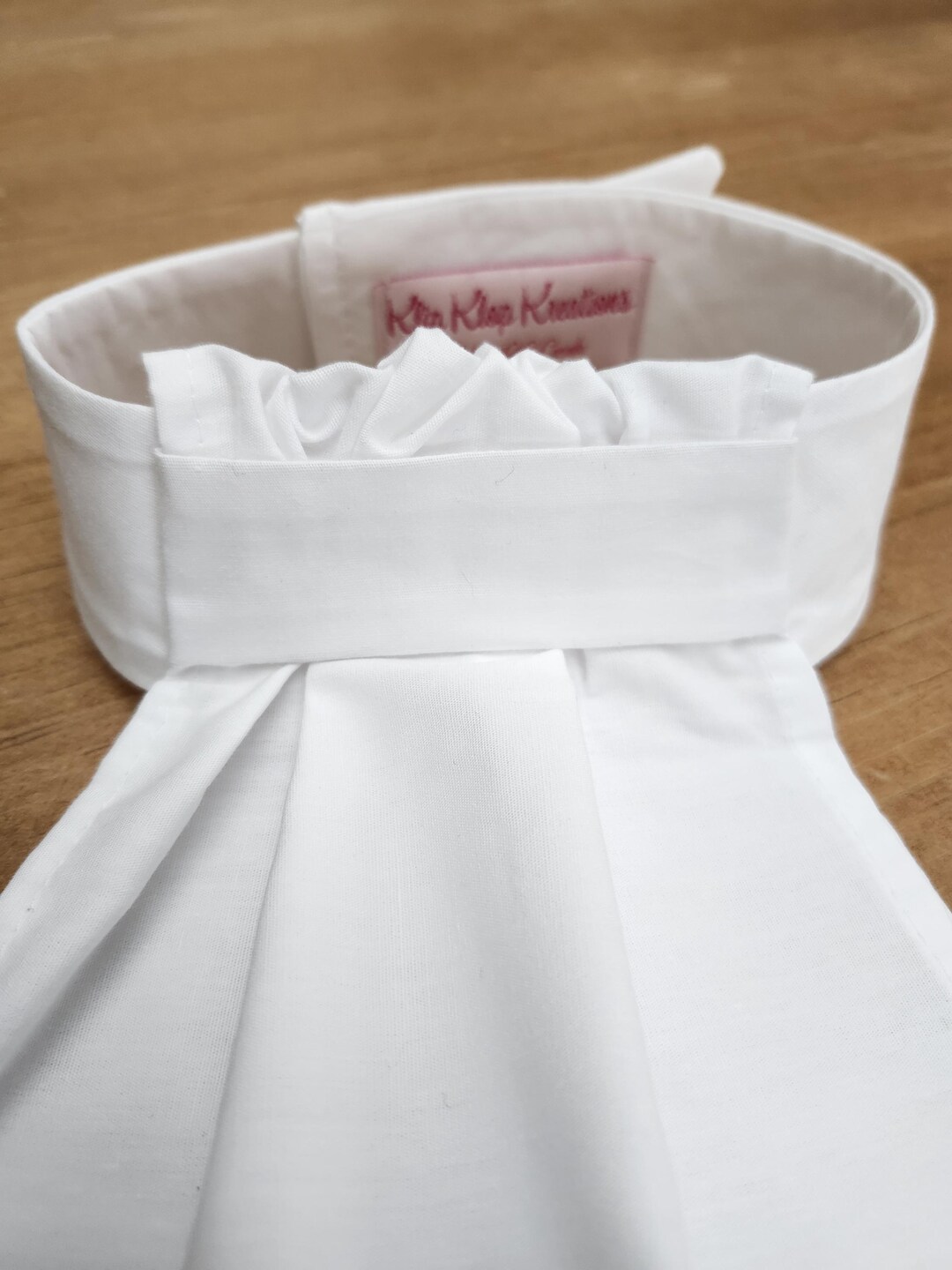 tying a stock tie dressage