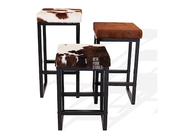 Tabouret Brooklyn en cuir de vachette | Tabouret de comptoir en cuir de vachette | Tabouret de bar de luxe en cuir de vachette | Coussin carré | Hauteurs : (M) (L) (XL)