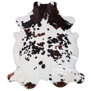 トリコロール、高品質牛革ラグ、毛皮付き、コーエンハイド、クーフェルカーペット、8.6フィート x 7.3フィート、コード：BR145