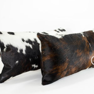 Paar dubbelzijdige driekleurige koeienhuid lendenkussenhoezen (set van 2 stuks) 12&quot; x 22&quot;