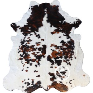 Tricolor, High Quality Cowhide Rug, Hair on Hide, Koeienhuid, Kuhfell Teppich, 7 f Ft x 6.4 Ft, Code: AW92 image 3