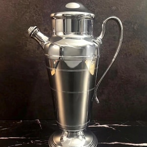 Jarra coctelera Farberware Art Deco cromada vintage de la década de 1930, artículos de bar de la época de la Prohibición.