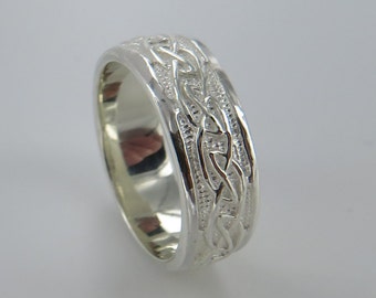 Celtic ring hallmarked silver 925