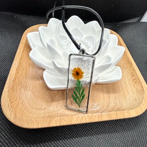 Handmade Sunflower Resin Necklace