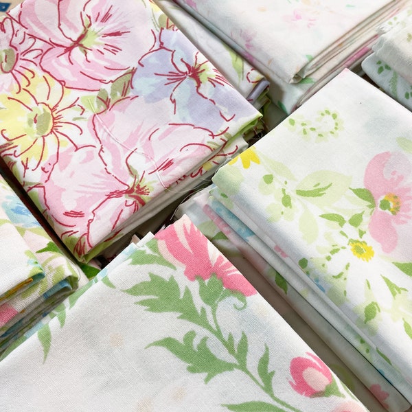 Retro floral pink vintage sheet fat quarter | You Pick | Vintage linens, vintage fabric scraps and pieces