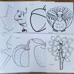 Pode incluir: Um conjunto de oito páginas para colorir imprimíveis em preto e branco com várias imagens com tema de outono, incluindo uma folha, um esquilo, uma bolota, um peru, uma abóbora, uma maçã e uma árvore. Cada imagem tem um contorno pontilhado para que as crianças possam colorir com marcadores de pontos.