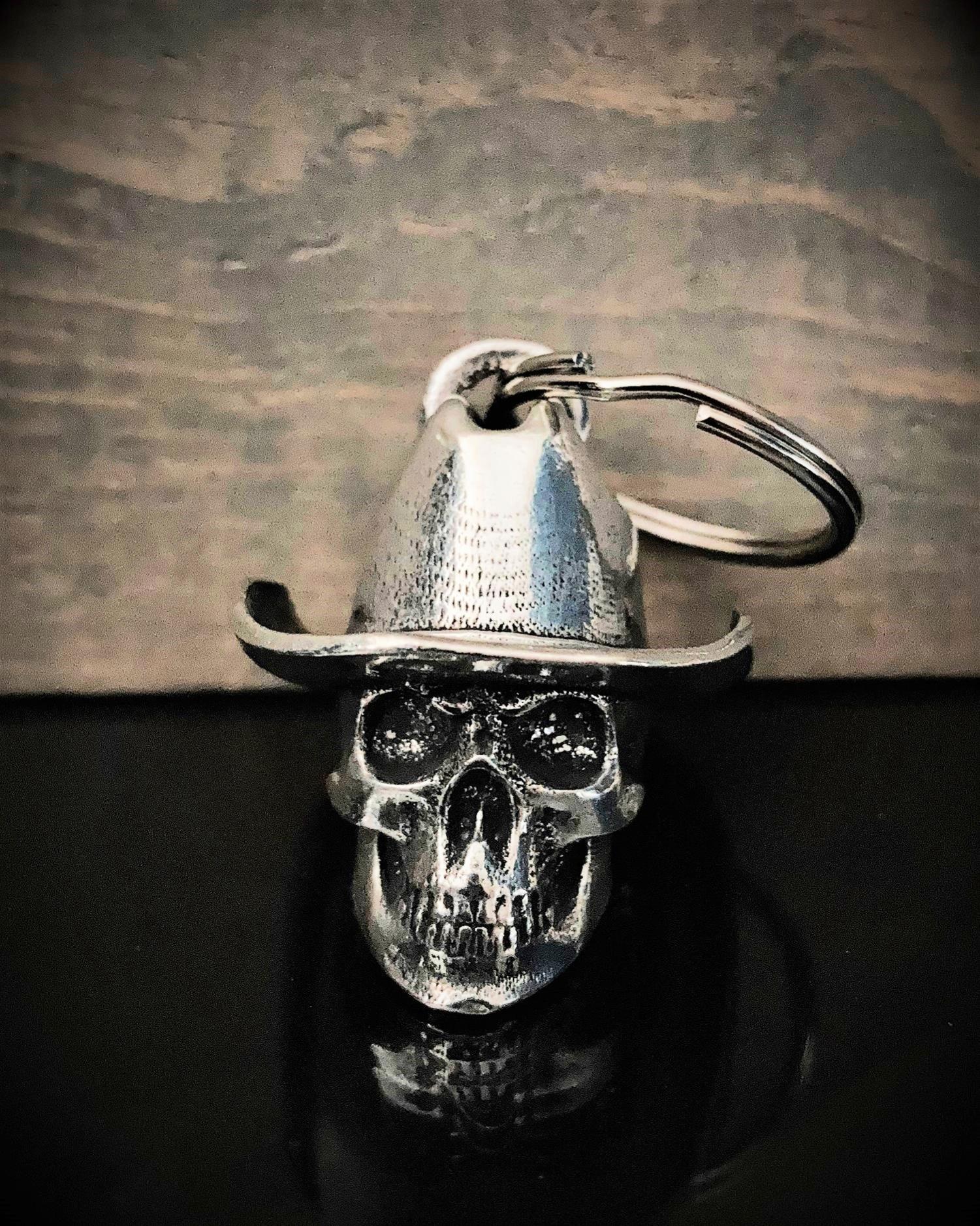 小物 SKULL BELL KEYCHAIN Supreme SS25 Skull Bell Embossed Logo Silver Keychain