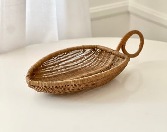 Vintage Woven Wicker Rattan Fruit Basket with Circular Handle
