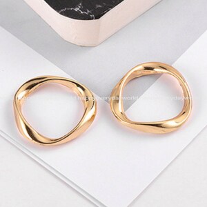 4pcs gold Hammered circle 16x17mm oval smooth surface geometric gold plated pendant Charms DIY Jewelry Findings Wholesale Supplies sj348-1