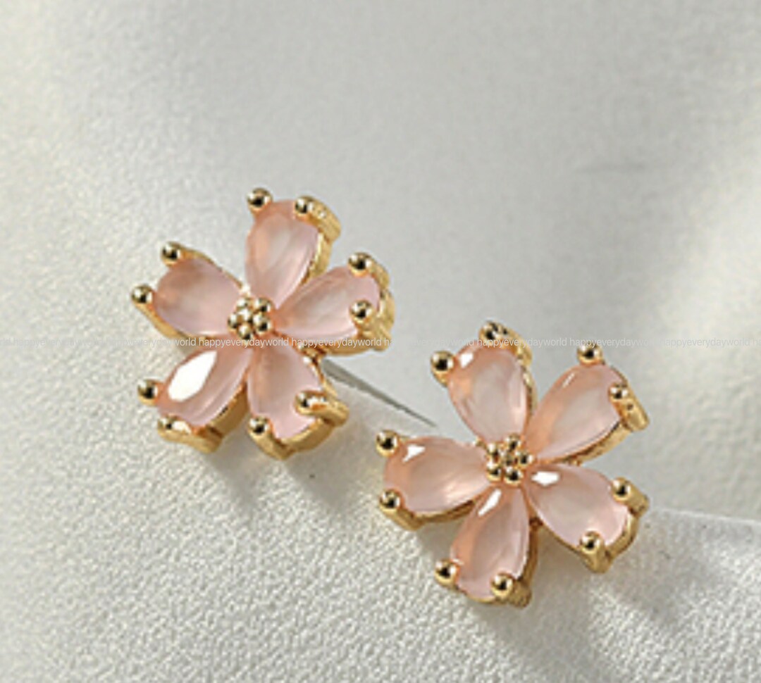 ゴールド花形スタッドイヤリング フラワーガラスイヤリングスタッド 11 mm 14k ゴールドメッキ