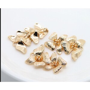 3pcs gold Flower 16x26mm Charms with two hole Beads Pendant DIY Jewelry Necklace Gold Findings Wholesale Supplies BB211ff