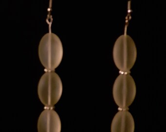 Oval glass beads earrings