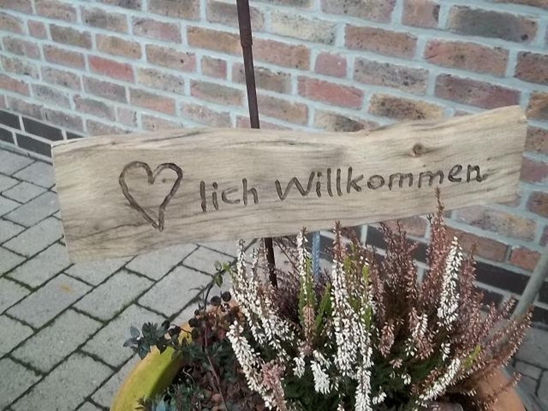 Herzlich Willkommen Schild aus Eiche Bild 2