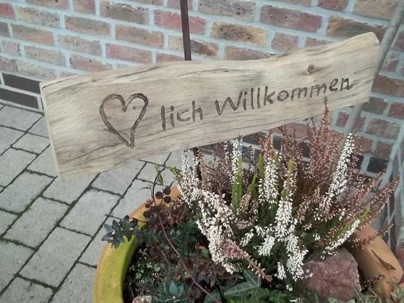 Herzlich Willkommen Schild aus Eiche Bild 3