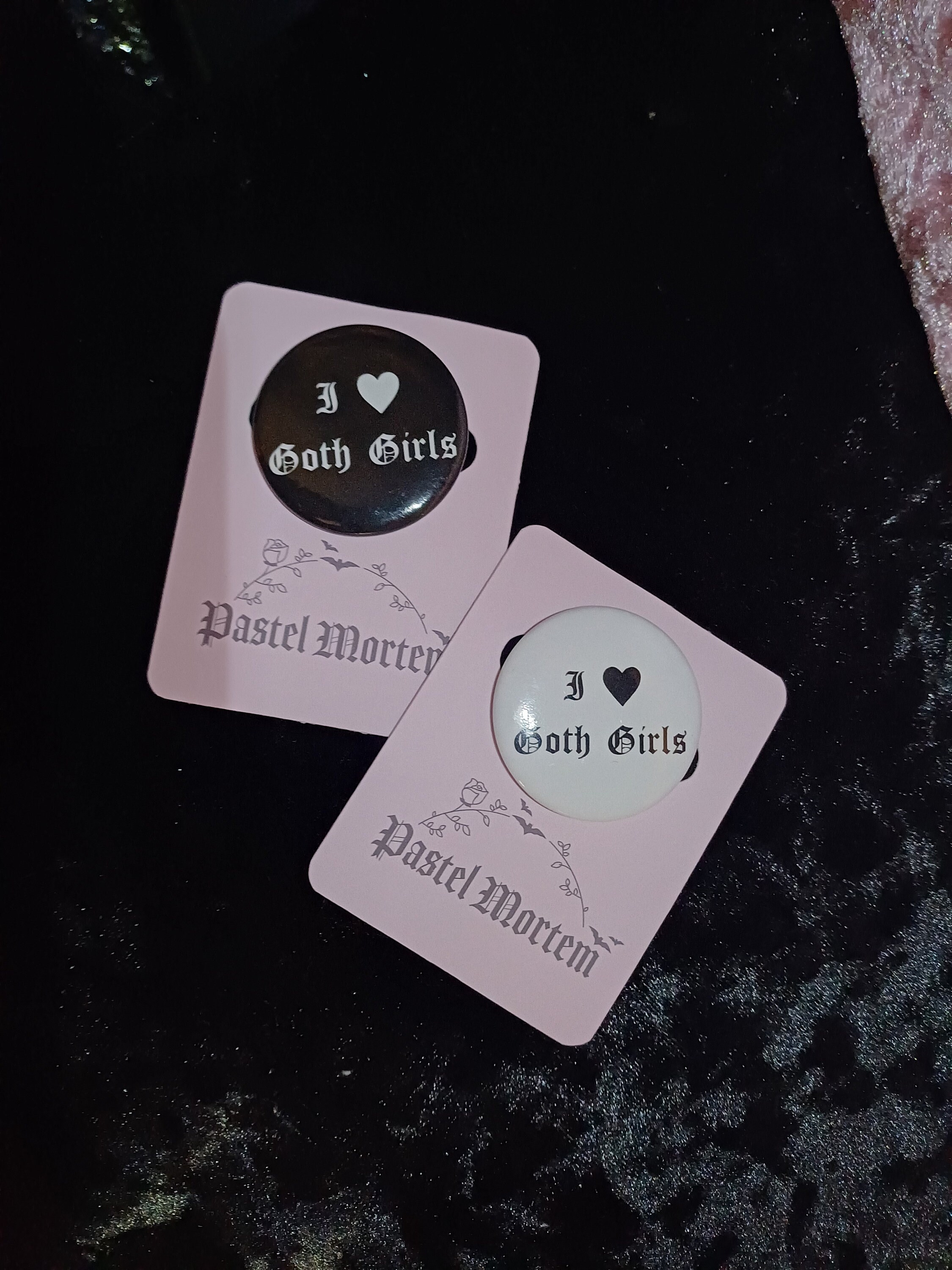 I love Goth Girls badge