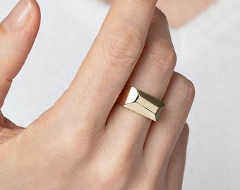 Unique Solid Gold Signet Ring, Ladies 14K Gold Signet Ring, Large Yellow Gold Ring, Unisex Rectangle Signet Ring, Stunning Gold Ring