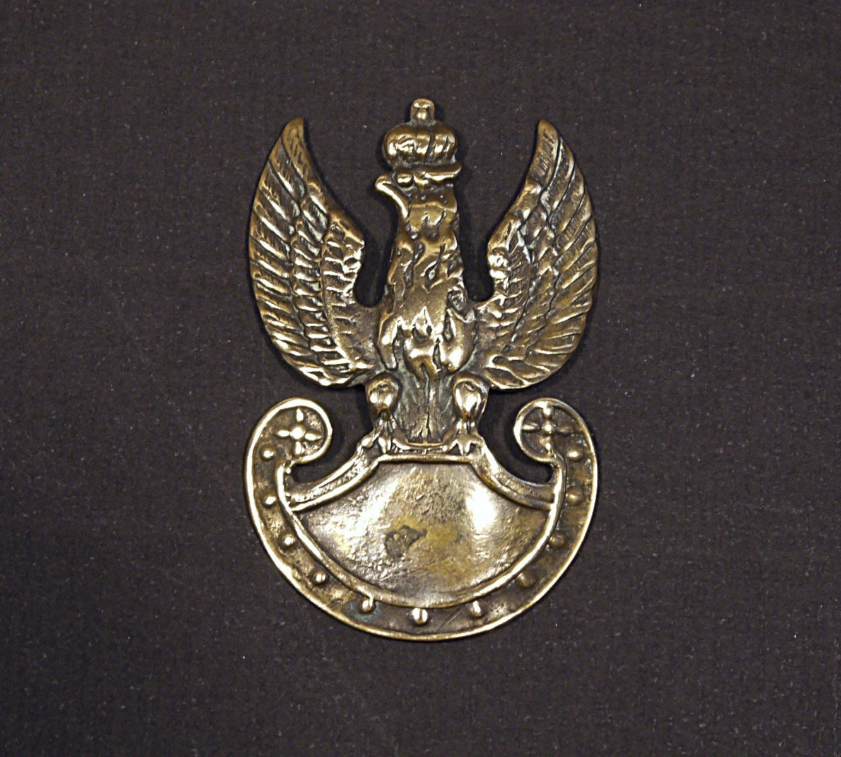 WWII Polish Military Eagle Cap Badge 