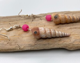 Natural tower snail earrings with glass bead, sustainable and timeless