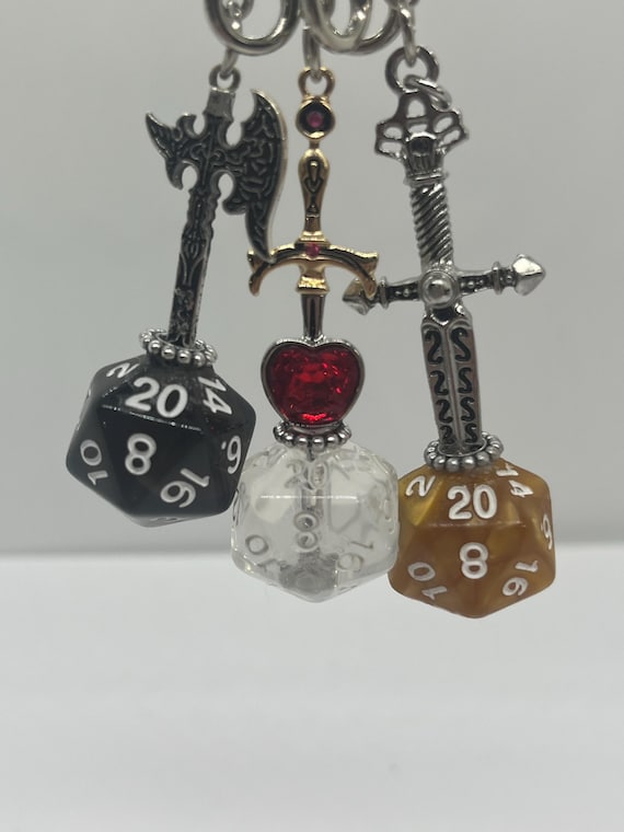 D20 keychain weapons