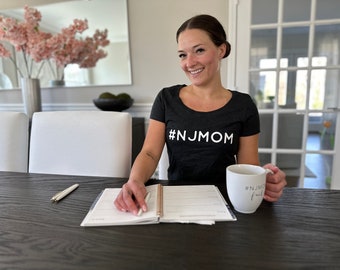 NJ Mom® Short Sleeve T-shirt (New Jersey Mom)