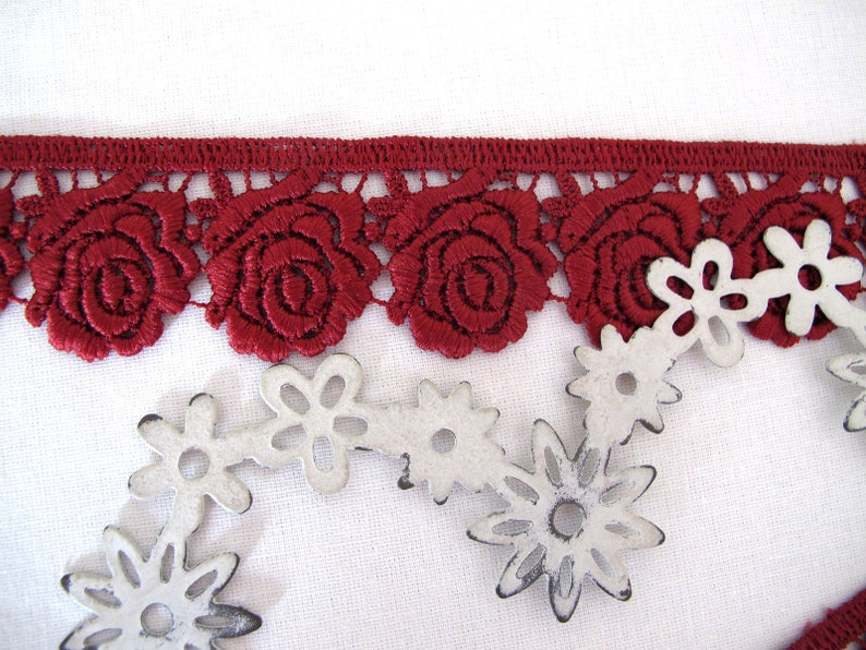 Lace flowers 5.80 EUR/meter image 2