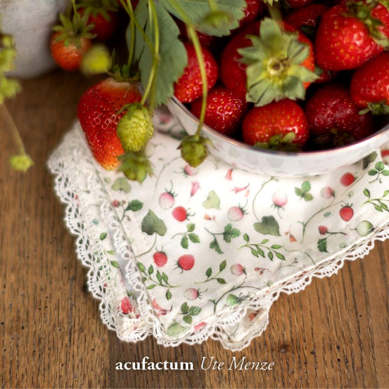acufactum fabric strawberries image 5